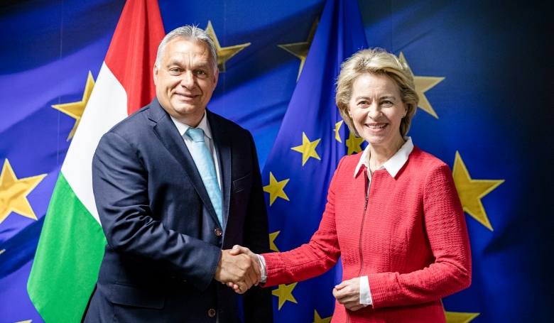 "Jót beszélgetett" az Európai Bizottság új elnöke a magyar kormányfővel