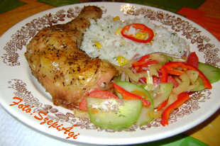 Majorannás,sörös csirke, kukoricás,petrezselymes rizzsel és színes salátával