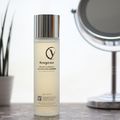 A Bőrnyugtató és energizáló #lotion olyan hatóanyagokban gazdag, mint a zöld kávé, a gránátalma vagy a havasi gyopár kivonat, szinte újjáéleszti a bőrt, nálunk nagy #kedvenc. Próbáltad már?