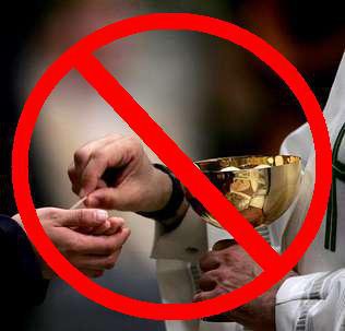 +Holy Communion in hand banned.jpg