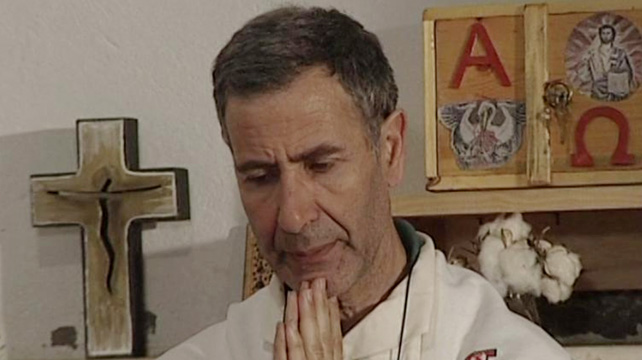 Father_Andrea_Santoro_praying_Turkey_642px.jpg