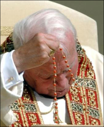 II. János Pál pápa Pompeiben imádkozik.jpg