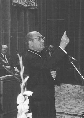RAMON CUÉ ROMANO SJ 1989.jpg