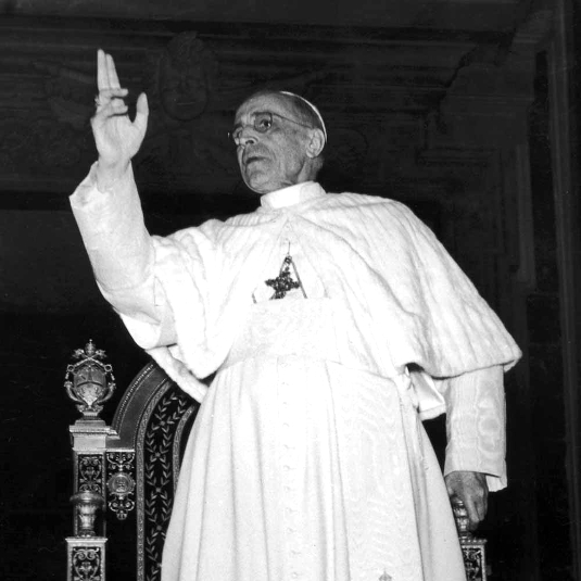 uupope-pius-xii-1955_01_31.jpg