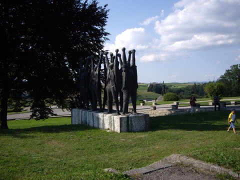 mauthausen19.jpg