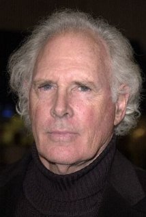 Bruce Dern<br />http://www.imdb.com/name/nm0001136/?ref_=tt_cl_t8