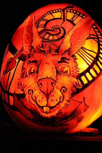 alice-in-wonderland-pumpkin1.jpg