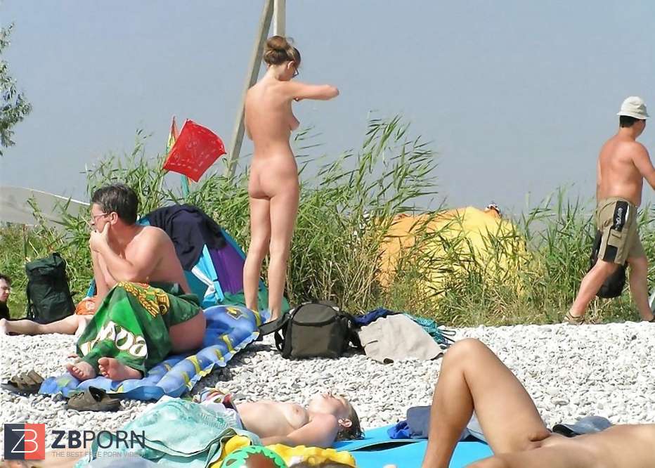 nude pussy beach.jpg
