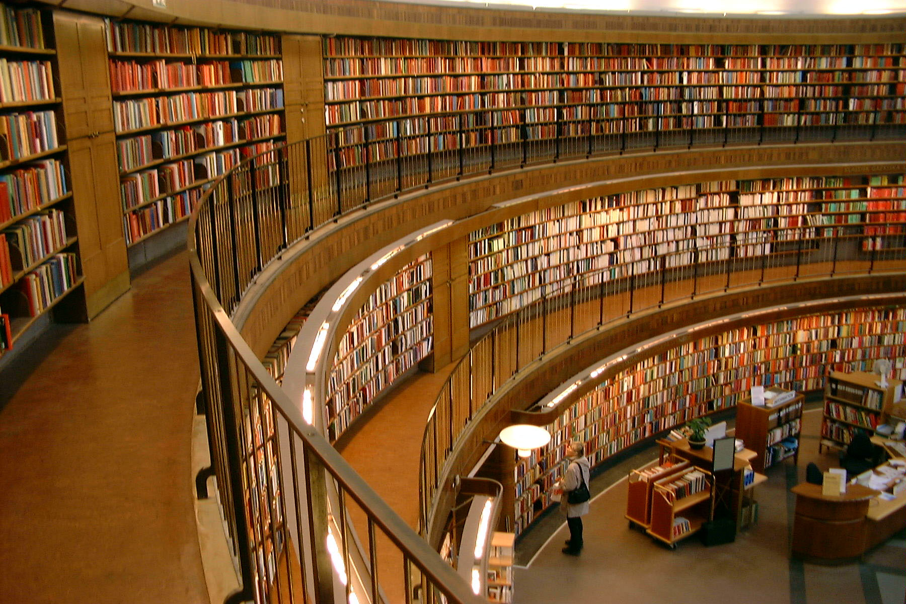 interior_view_of_stockholm_public_library.jpg