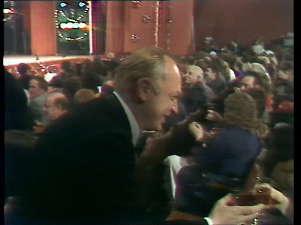 telepodium_valahogy_mindig_lesz_vagott_m3_mp4_snapshot_01_06_56_2024_12_21_10_19_03.jpg