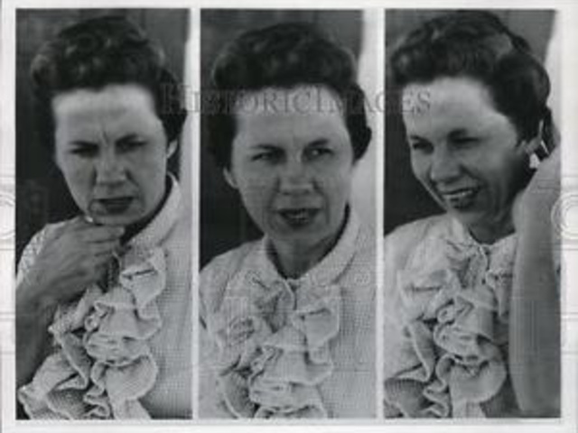 HALHATATLAN LÉLEK - VIRGINIA TIGHE KÜLÖNÖS TÖRTÉNETE