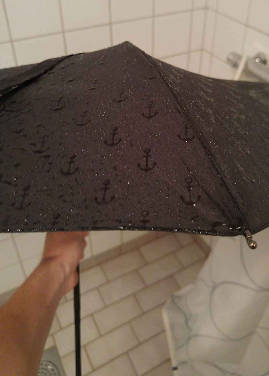 umbrella-reveals-pattern-wet-japan-7.jpg