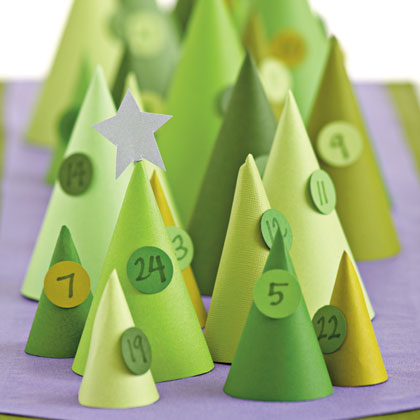 cone-iferous-advent-calendar-christmas-craft-photo-420-FF1110CREAT04.jpg