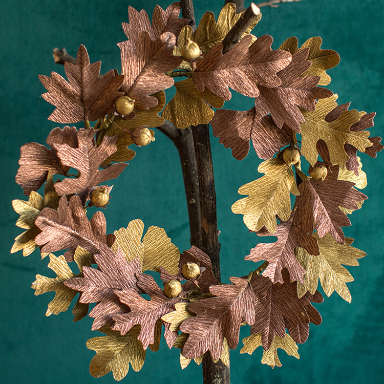 crepe-paper-oak-leaf-wreath-1540589133.jpg