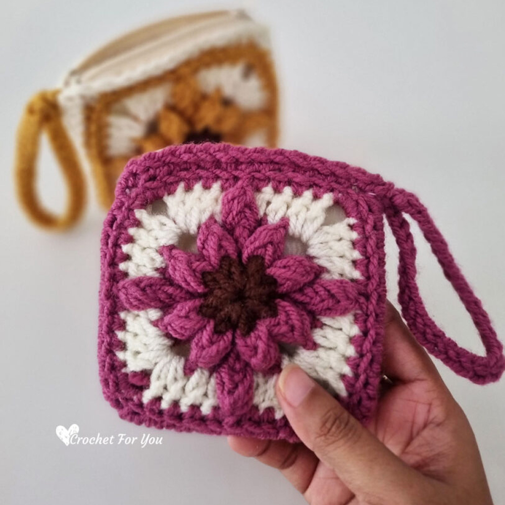 crochet-bobble-granny-square-coin-purse-19-819x1024_1.jpg