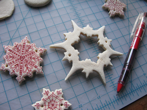 decorating-salt-dough-ornaments.jpg