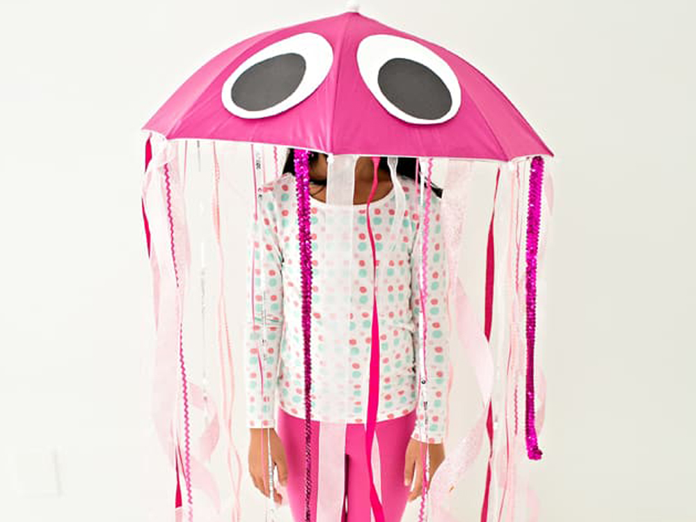 diy-jellyfish-costume-kids.jpg