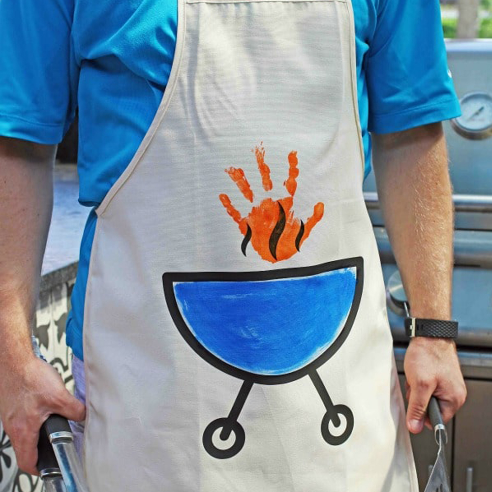 vinyl-grilliing-apron-kid-craft-gluedtomycrafts.jpg