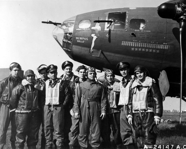 MemphisBelle_crew_USAF.jpg