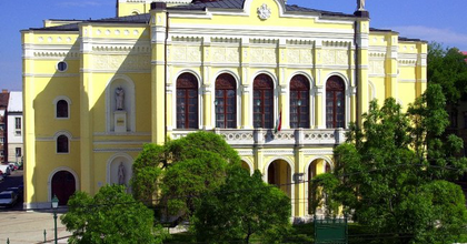 Párbeszéd a magyar színház jövőjéről - Konferencia Debrecenben