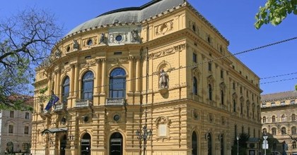 Büfé üzemeltetésére írt ki pályázatot a Szegedi Nemzeti Színház