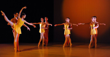 Ifjú táncosok vizsgáznak az Operaházban