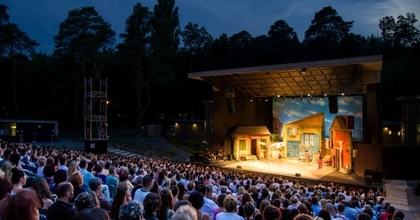 A rossz idő miatt a Kölcsey központban kezdődik a debreceni nyári színház