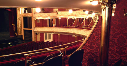 Az Operettszínház több munkakörbe hirdet felvételt