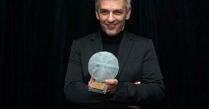 Alföldi Róbert is megkapta az antirasszista Radnóti-díjat