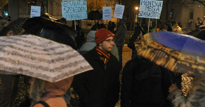 Tüntettek Bátyai Edináért Szegeden