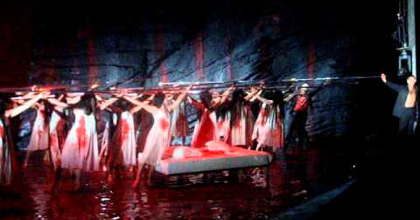 A Metropolitan Operaházban is bemutatták a "véres" Parsifalt
