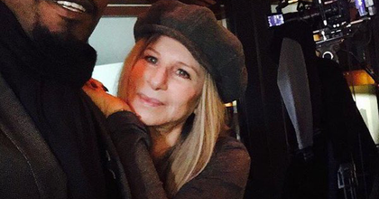 Barbra Streisand a világ legismertebb musicaljéből is énekel új lemezén