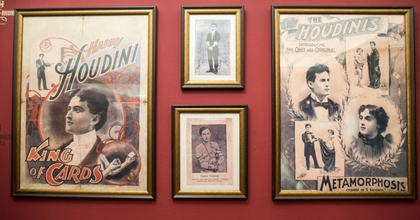 Múzeumok éjszakája - Bűvészbemutatókkal készül a Houdini-múzeum
