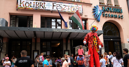Családi fesztivállal kezdi új évadát a Kolibri Színház