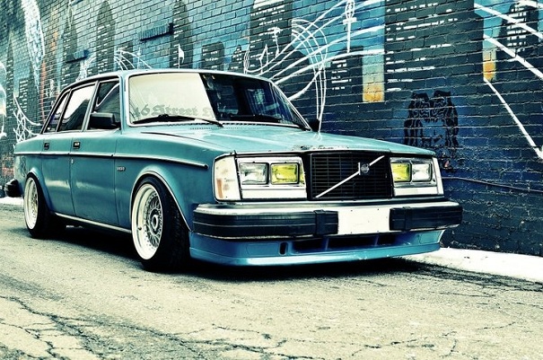 volvo244_1.jpg