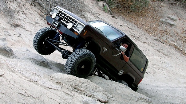 1986-ford-bronco-ii.jpg