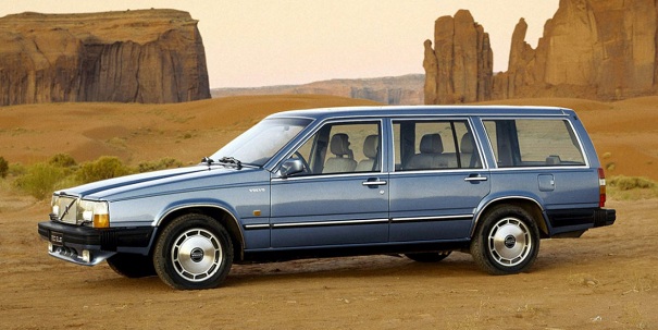 Volvo_760_Estate_Wagon.jpg