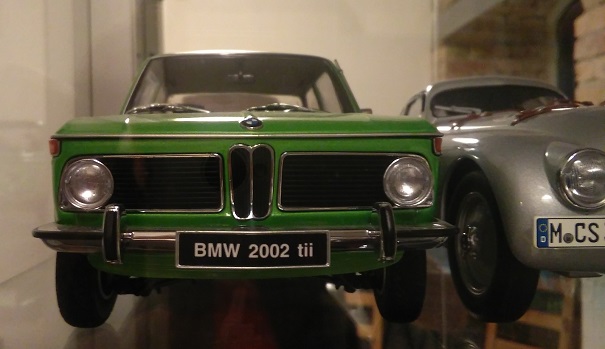 bmwmodell_03.jpg