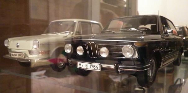 bmwmodell_05.jpg