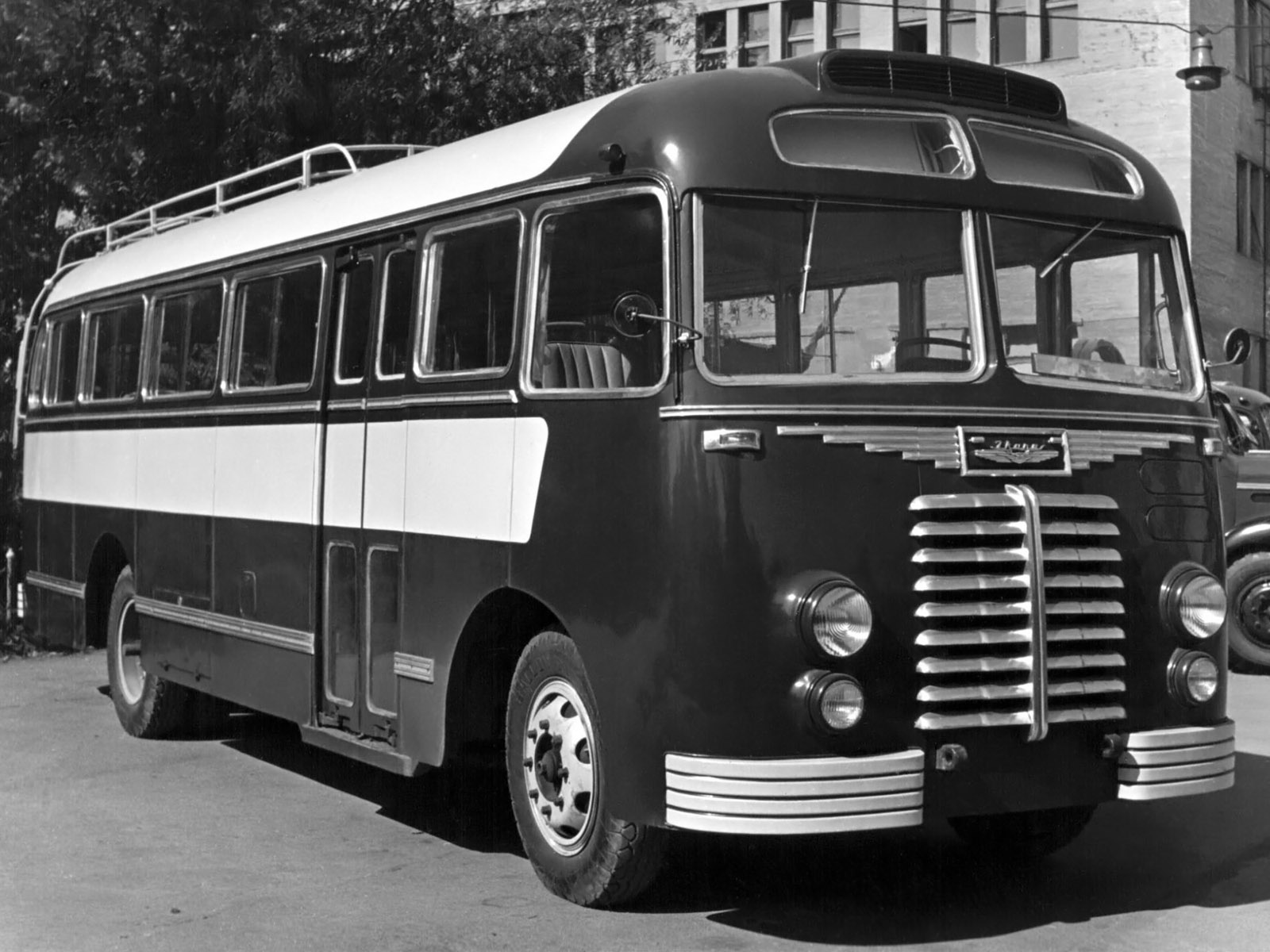 ikarus_30-1951_r5.jpg