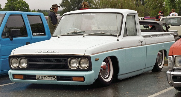 mazda b1600 s.jpg