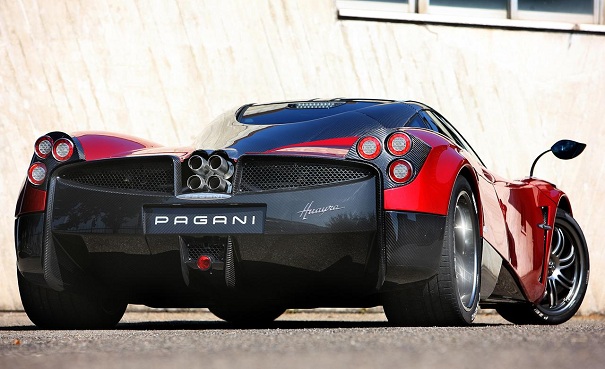 pagani2.jpg