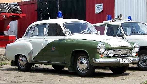 volkspolizei_wartburg-311.jpg