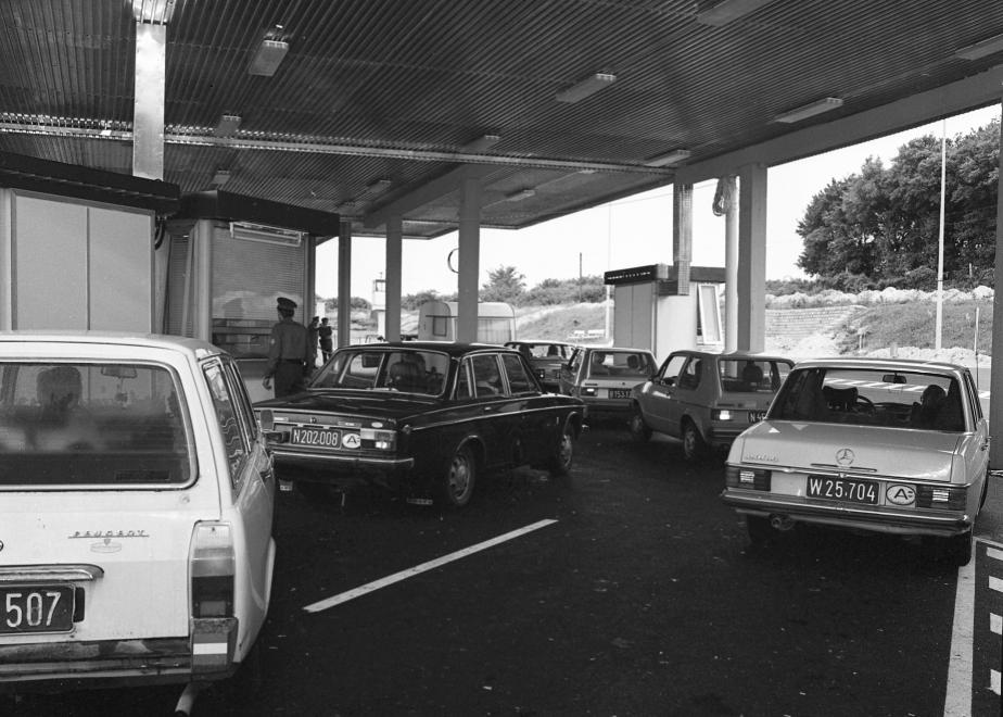 volvo_1981_sopron_hatar.jpg