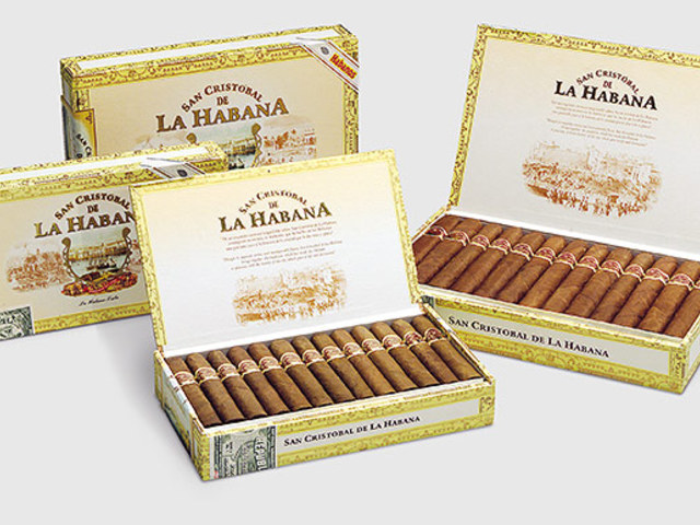 San Cristóbal de la Habana - El Principe szivar tesztelése