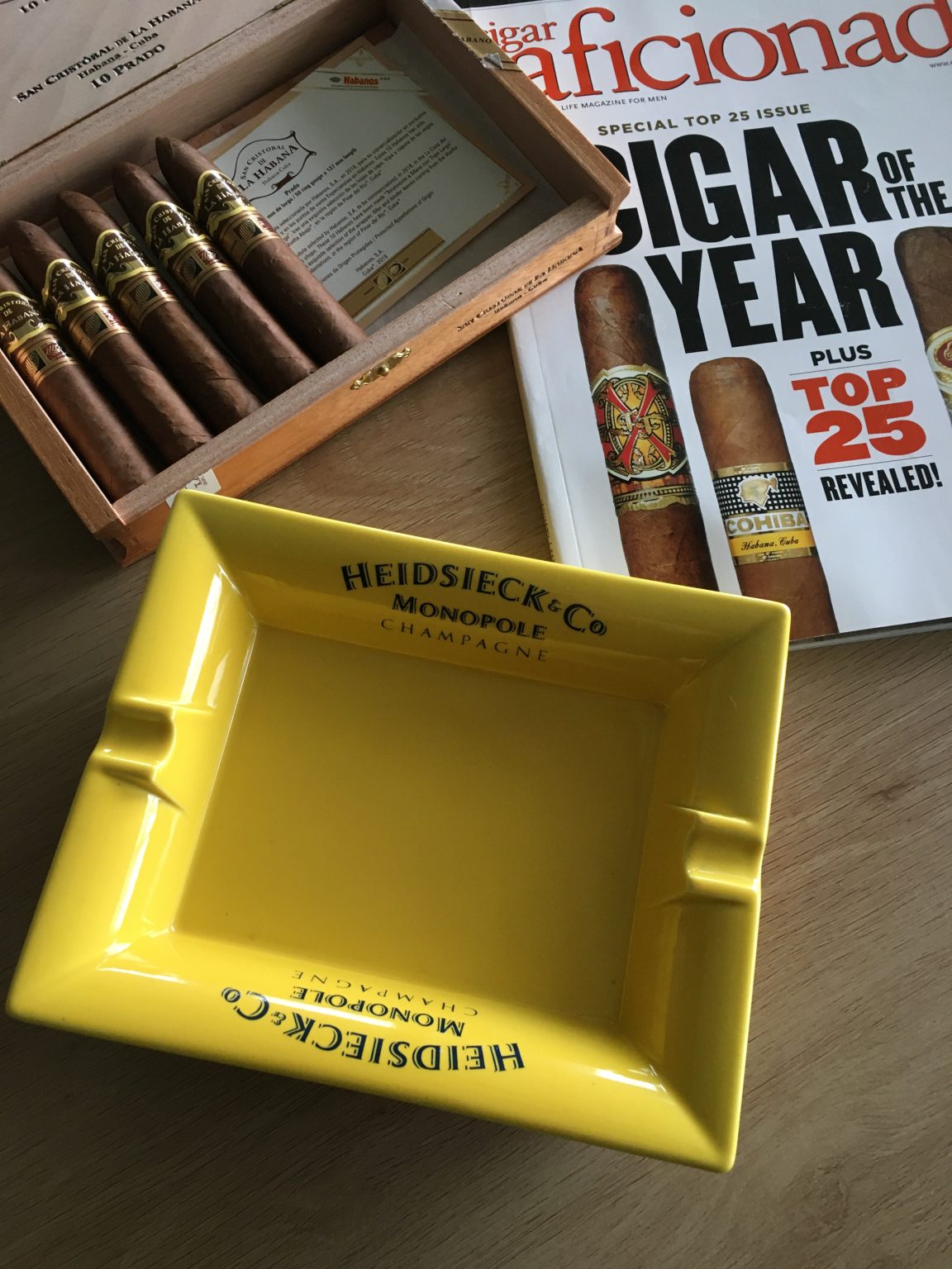heidsieck-monopole-cigar-ashtray-for-sale-elado-szivarhamu-tarto-champagneclub-3-1152x1536.jpg