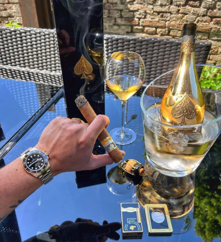 cigar_and_champagne_sursum_vivere_szivarok_es_pezsgok_parositasa_chamoagneclub_7.PNG