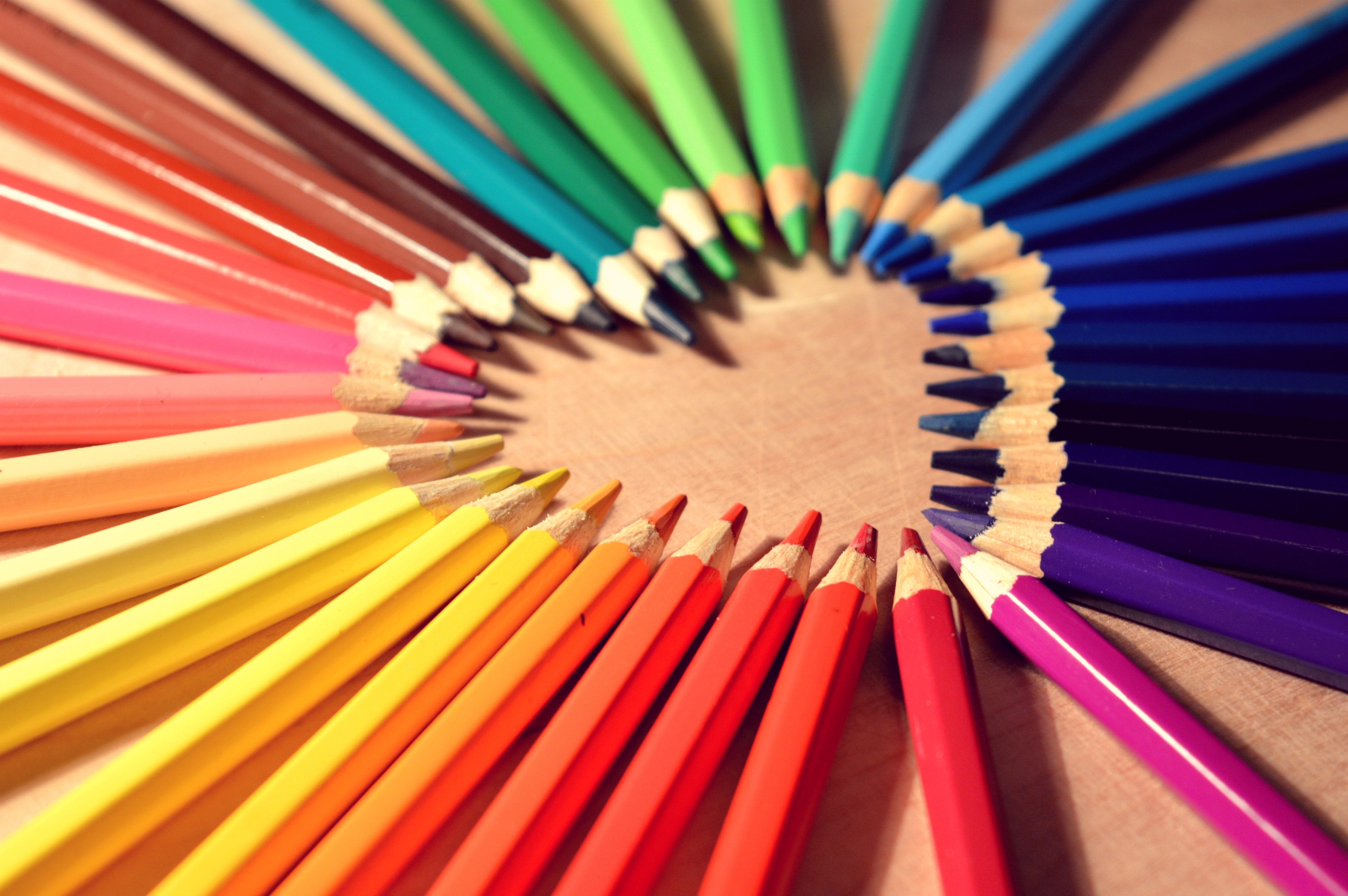 crayons-heart-love-art-colors-wallpaper.jpg