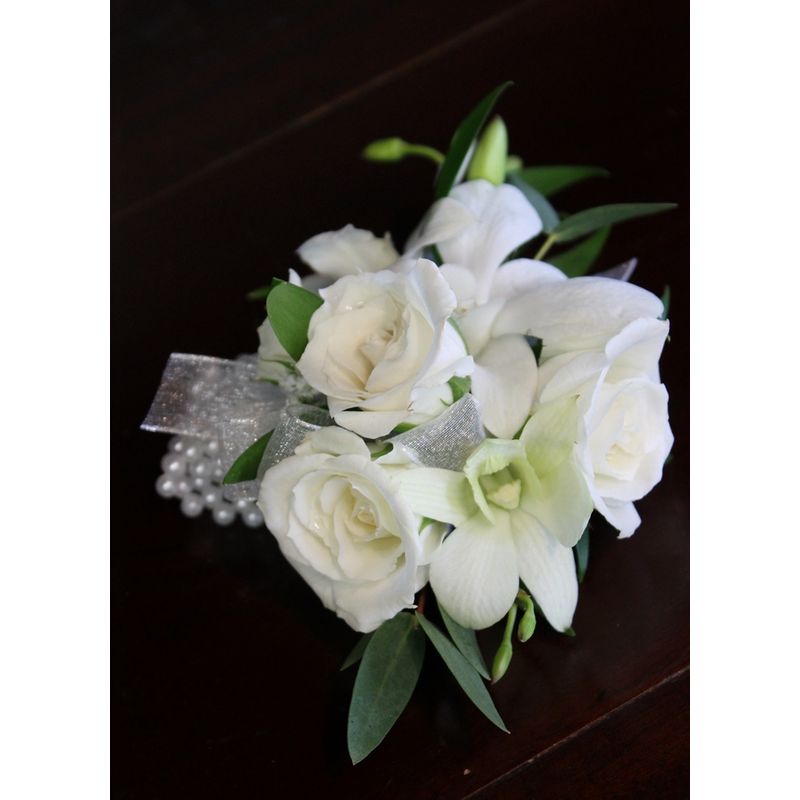 white_orchid_and_lisianthus_corsage_1.jpg