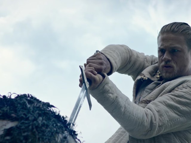 Vélekedés - Arthur király: A kard legendája